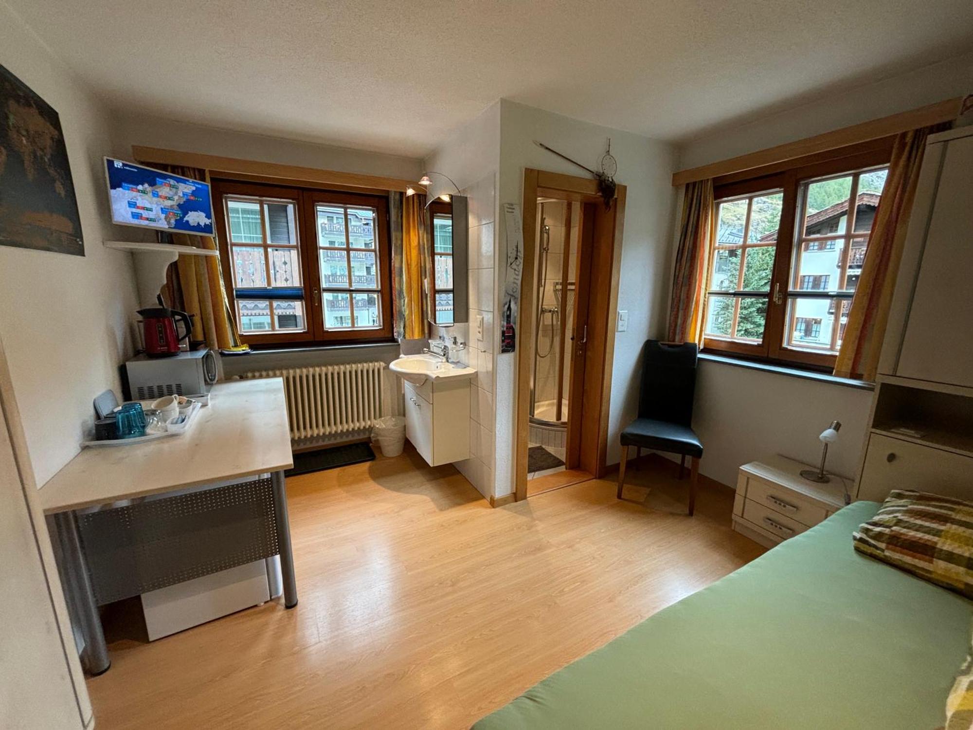 Chalet Medi Zermatt Buitenkant foto